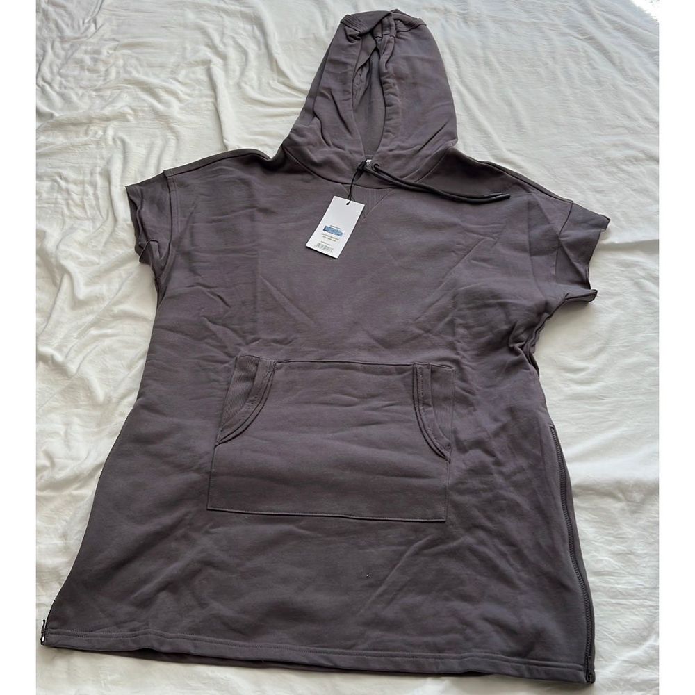 GYMSHARK sleeveless grey hoodie